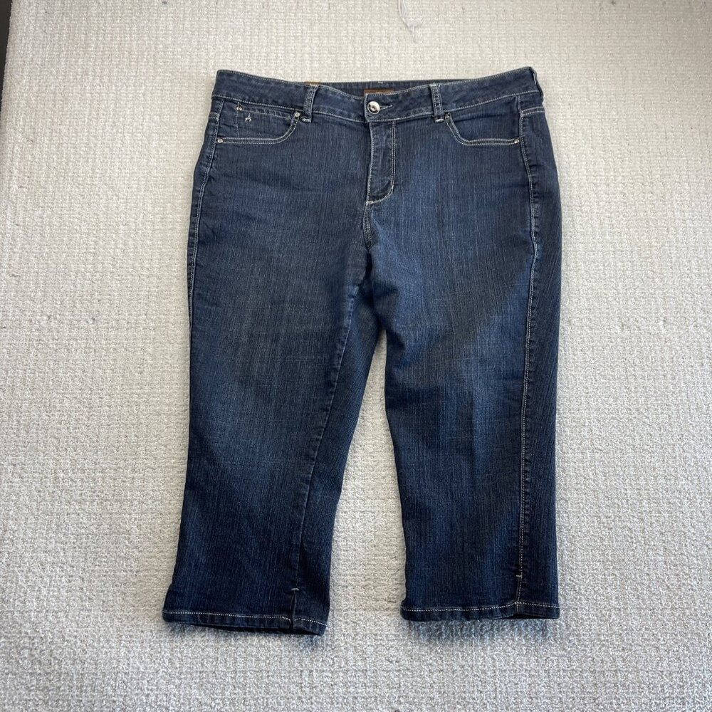 AURA from the Women at Wrangler Cropped Jeans Blue Denim Straight Leg Size 18R